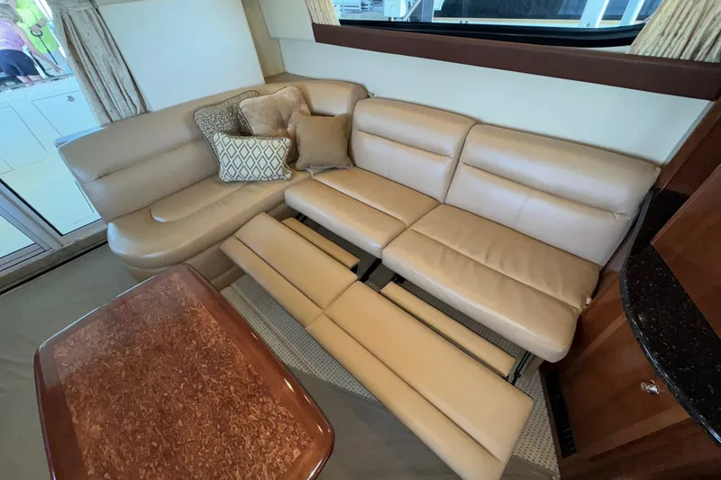 Slide: The Image of Meridian 411 Sedan 2008 - 7540892