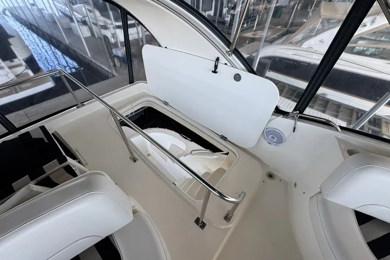 Slide: The Image of Meridian 411 Sedan 2008 - 7540692