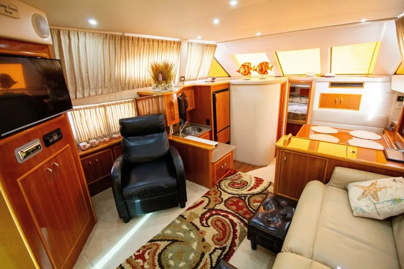 Slide: The Image of Carver Yachts 33 Super Sport 2006 - 7540777