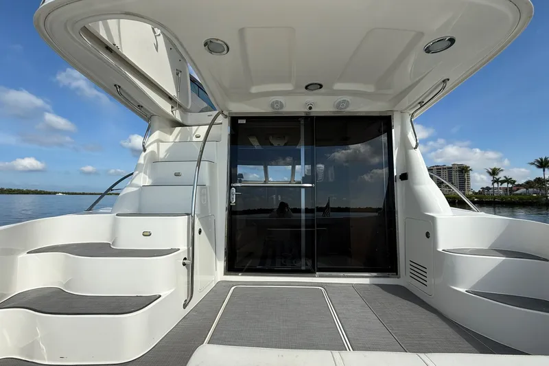 Slide: The Image of Sea Ray 500 Sedan Bridge 2005 - 7853213