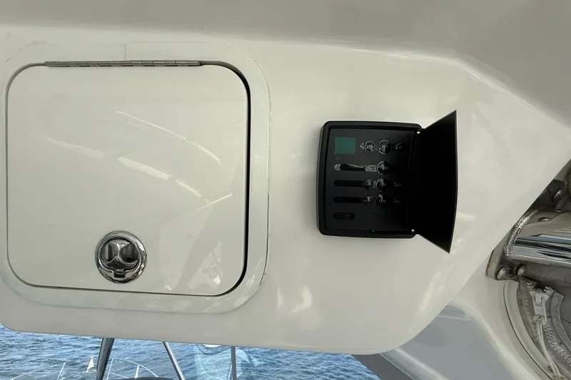 Slide: The Image of Sea Ray 500 Sedan Bridge 2005 - 7744890