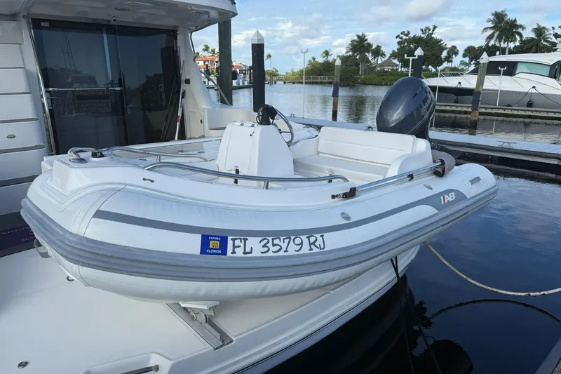 Slide: The Image of Sea Ray 500 Sedan Bridge 2005 - 7744964