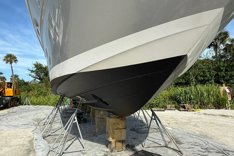 Slide: The Image of Sea Ray 500 Sedan Bridge 2005 - 7745011