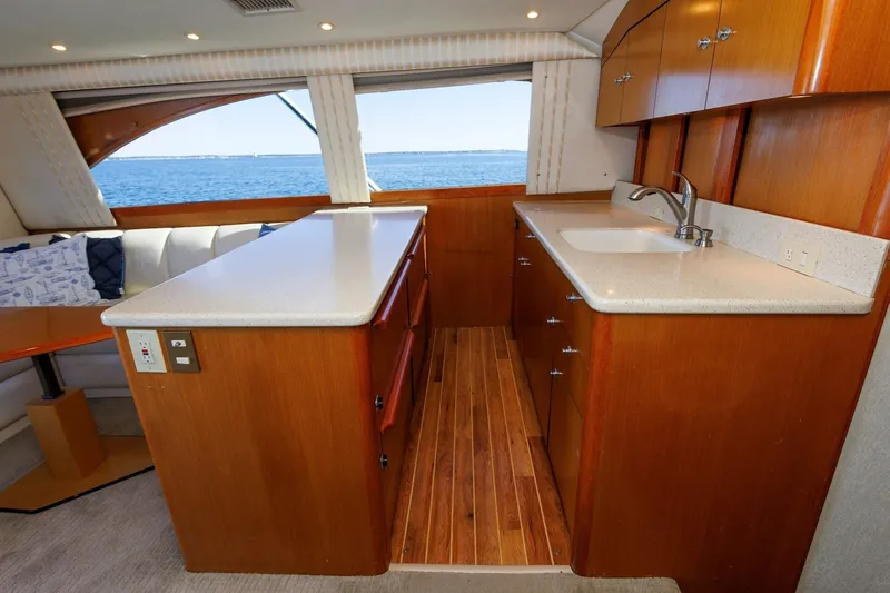 Slide: The Image of Ocean 43 Super Sport 2004 - 8315332