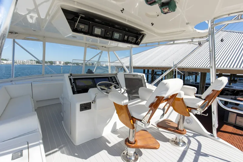 Slide: The Image of Hatteras 60 Convertible 1998 - 7541118