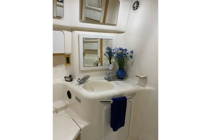Slide: The Image of Sea Ray 450 Sundancer 1997 - 7541096
