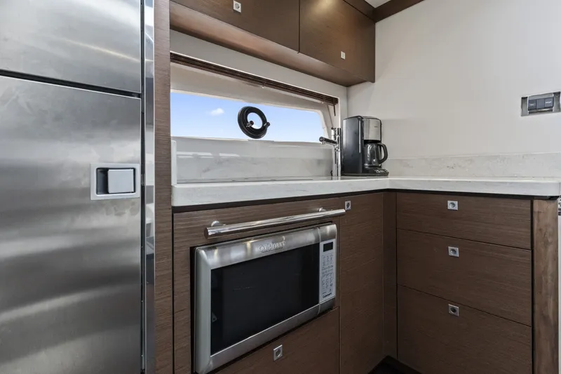 Slide: The Image of Sea Ray 410 Sundancer 2013 - 7580862