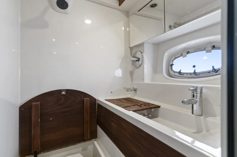 Slide: The Image of Sea Ray 410 Sundancer 2013 - 7580866