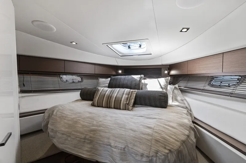 Slide: The Image of Sea Ray 410 Sundancer 2013 - 7580851
