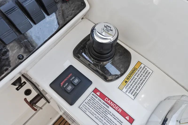 Slide: The Image of Sea Ray 410 Sundancer 2013 - 7580883