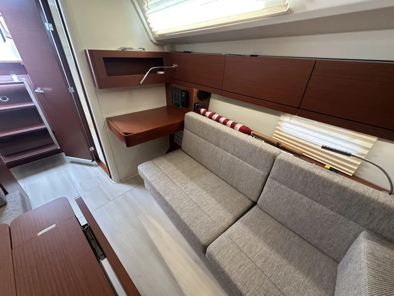Slide: The Image of Hanse 348 2021 - 7581505