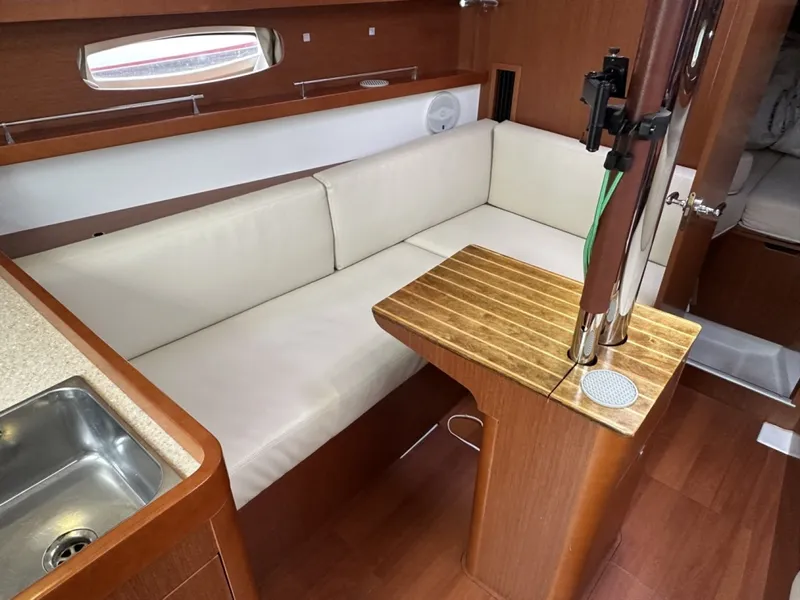 Slide: The Image of Beneteau 31 Platinum 2015 - 7581602