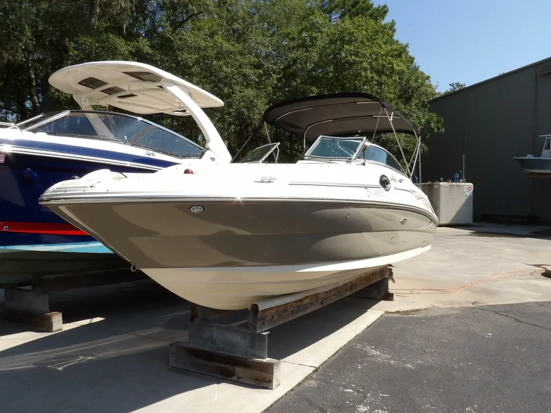 Slide: The Image of Sea Ray 240 Sundeck 2005 - 7581726
