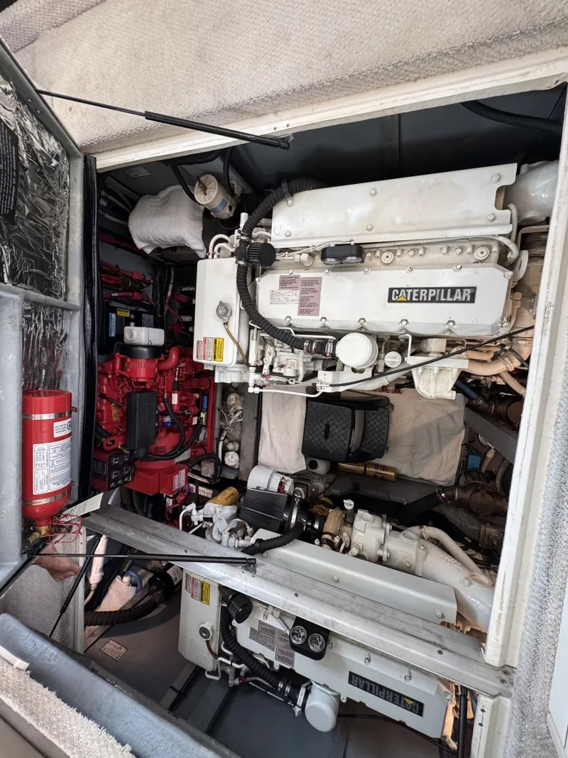 Slide: The Image of Sea Ray 370 Aft Cabin 1998 - 7586928