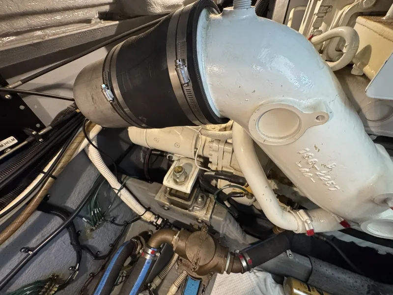 Slide: The Image of Sea Ray 370 Aft Cabin 1998 - 7586916