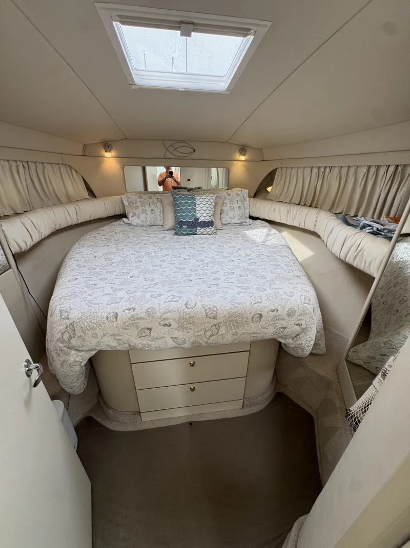 Slide: The Image of Sea Ray 370 Aft Cabin 1998 - 7586958