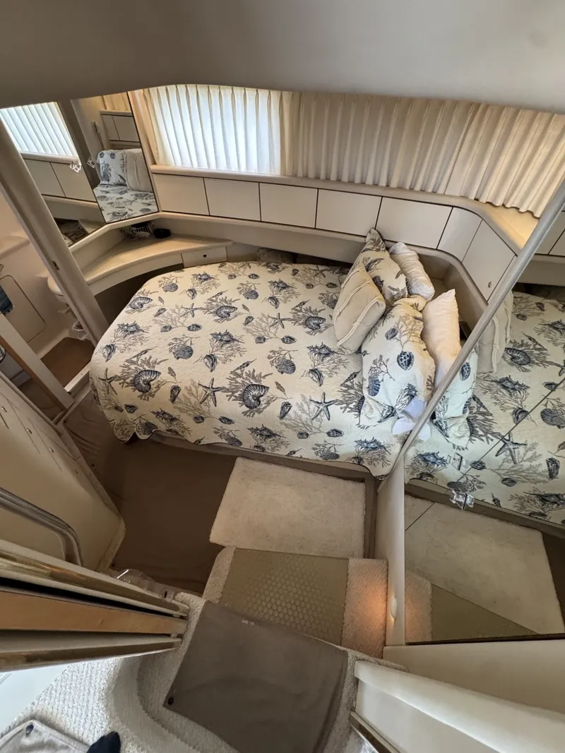 Slide: The Image of Sea Ray 370 Aft Cabin 1998 - 7586981