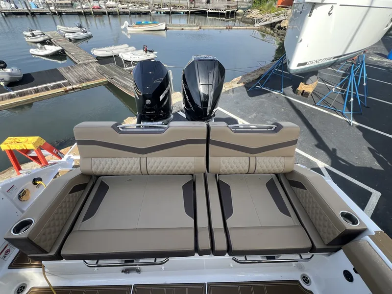 Slide: The Image of Monterey 30 Elite OB 2027 - 7590260