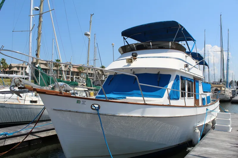 The Image of Ocean Alexander 40 Double Cabin 1983 - 7582278