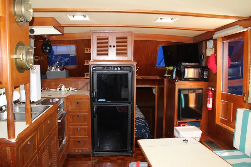 Slide: The Image of Ocean Alexander 40 Double Cabin 1983 - 7582288