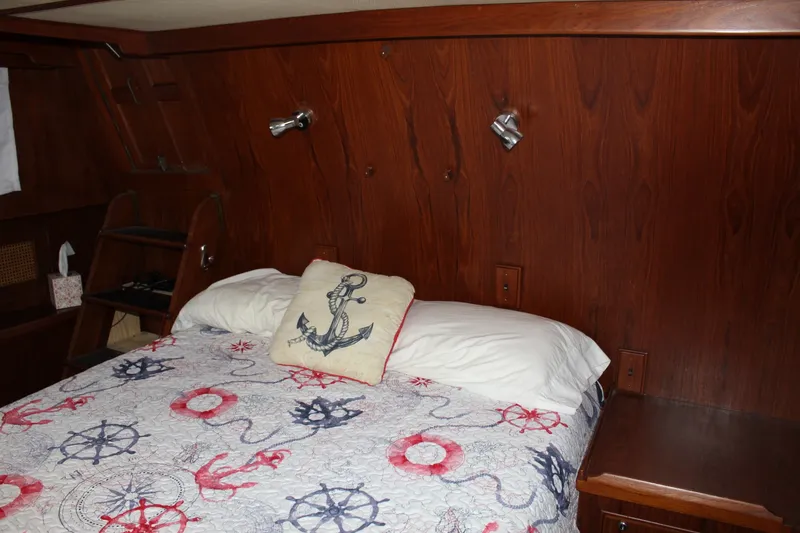 Slide: The Image of Ocean Alexander 40 Double Cabin 1983 - 7582299