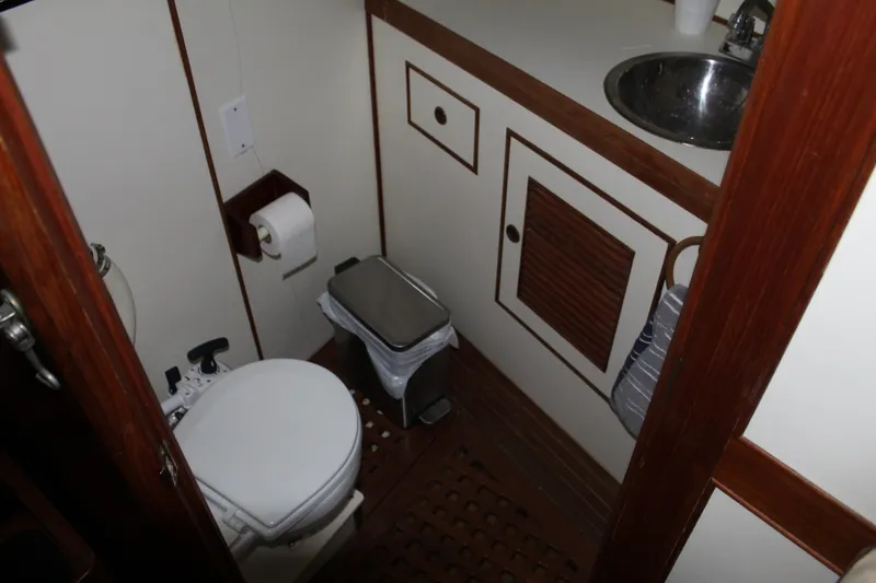 Slide: The Image of Ocean Alexander 40 Double Cabin 1983 - 7582306