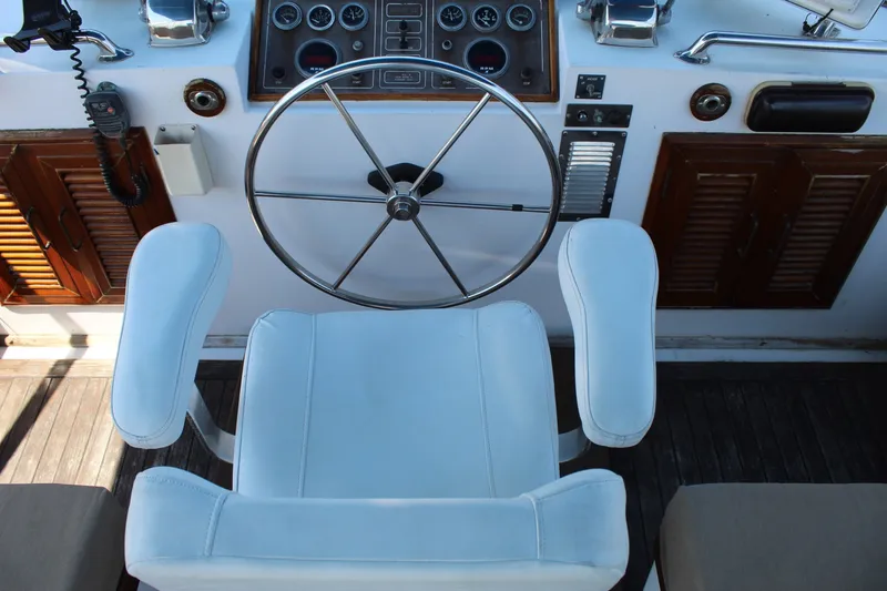 Slide: The Image of Ocean Alexander 40 Double Cabin 1983 - 7582286