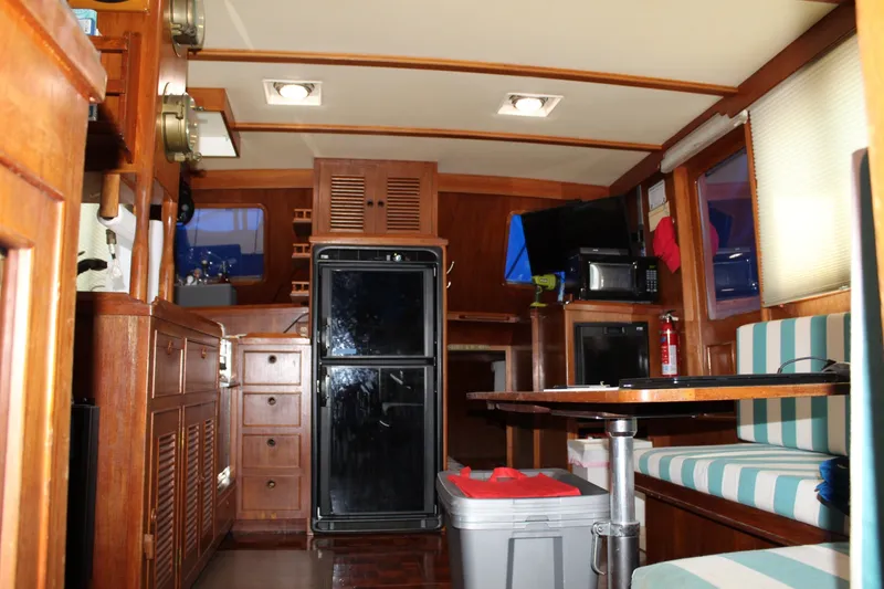 Slide: The Image of Ocean Alexander 40 Double Cabin 1983 - 7582315