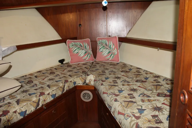 Slide: The Image of Ocean Alexander 40 Double Cabin 1983 - 7582308