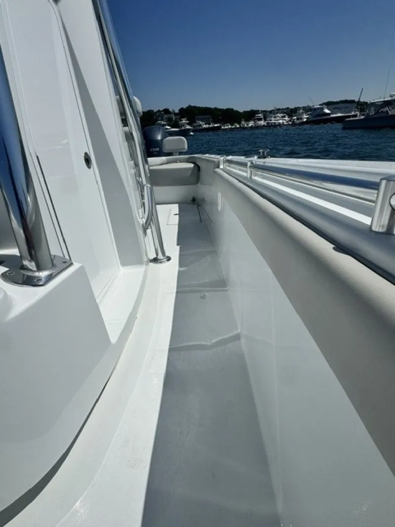 Slide: The Image of Contender 24 Sport 2024 - 7582162