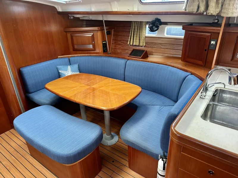 Slide: The Image of Beneteau 473 2002 - 7582521