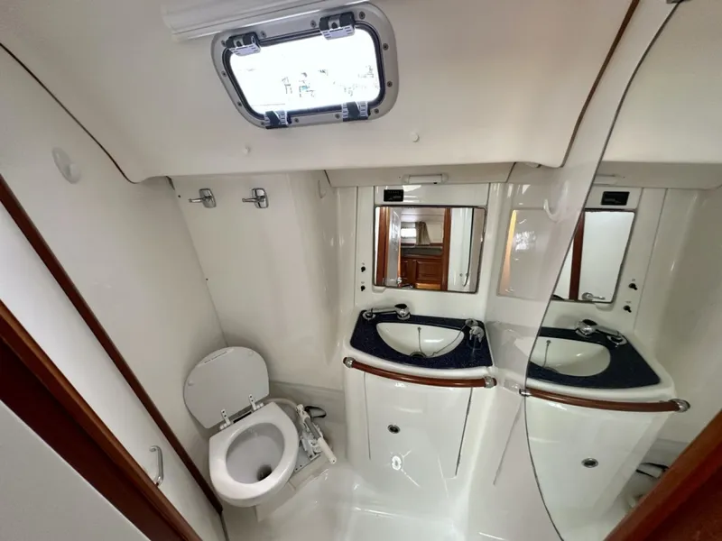 Slide: The Image of Beneteau 473 2002 - 7582529