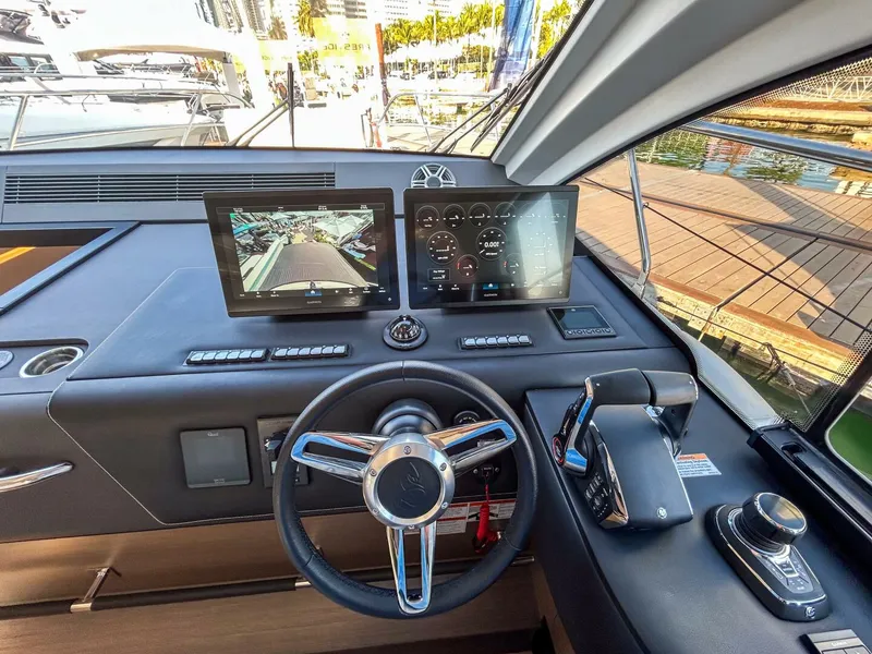 Slide: The Image of Beneteau Gran Turismo 40 2027 - 7582537