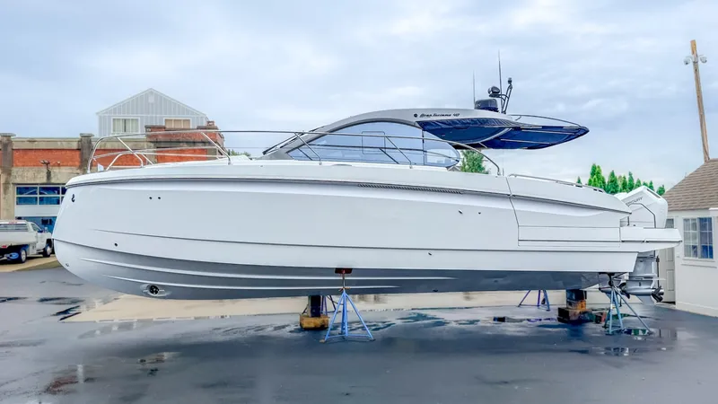 Slide: The Image of Beneteau Gran Turismo 40 2027 - 7848556