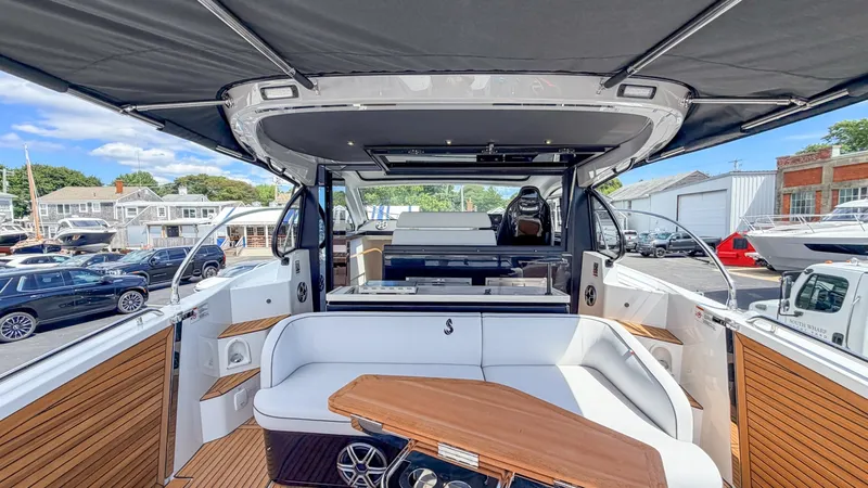 Slide: The Image of Beneteau Gran Turismo 40 2027 - 7928966