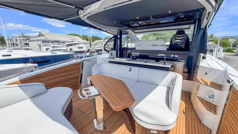 Slide: The Image of Beneteau Gran Turismo 40 2027 - 7928967
