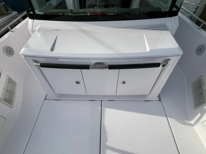 Slide: The Image of Axopar 37 XC Cross Cabin 2023 - 7582829