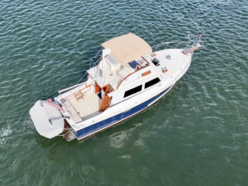 Slide: The Image of Wilbur Flybridge Cruiser 1987 - 7583224