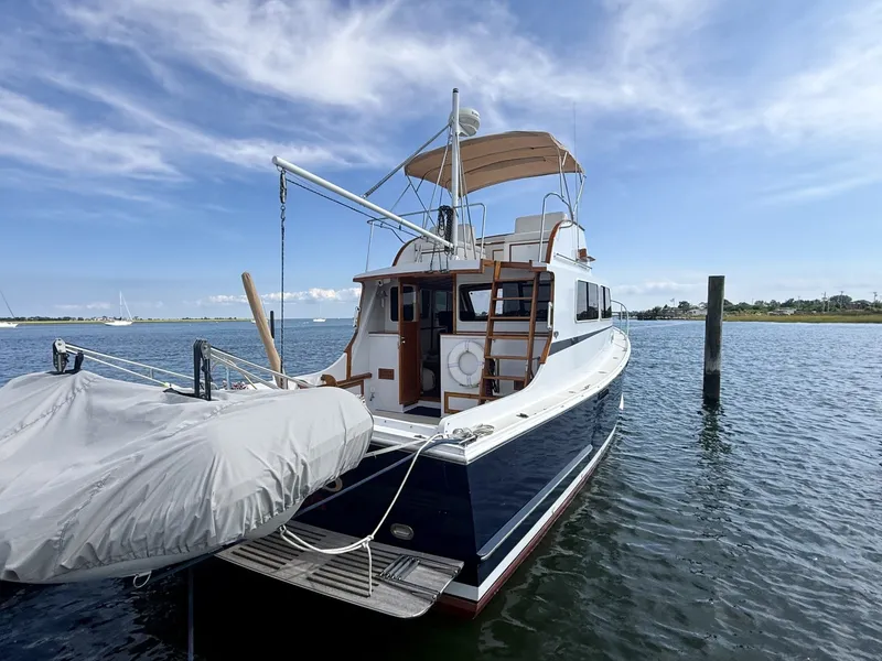 Slide: The Image of Wilbur Flybridge Cruiser 1987 - 7583235