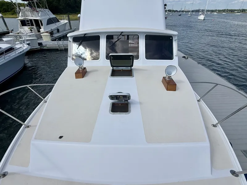 Slide: The Image of Wilbur Flybridge Cruiser 1987 - 7583266