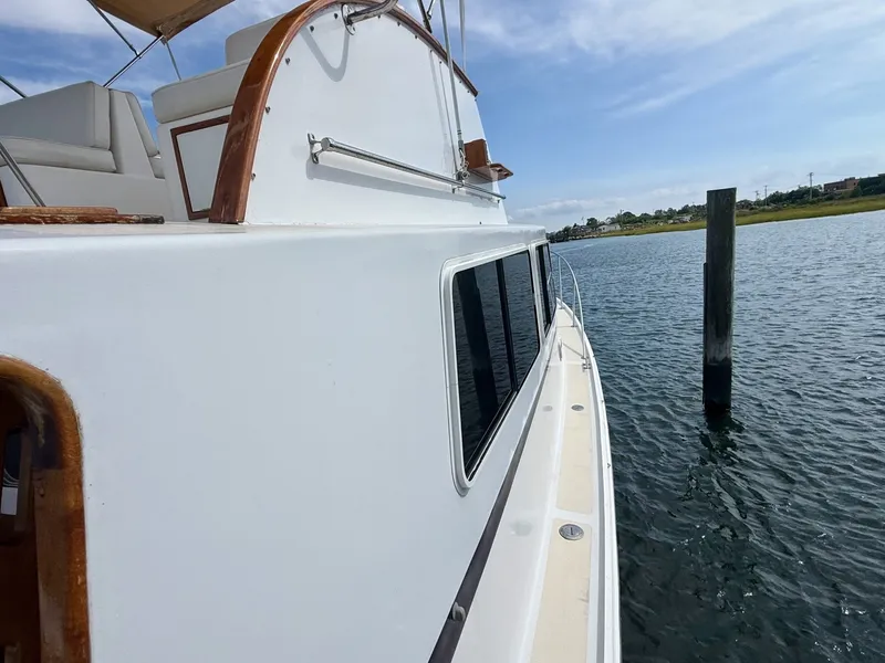 Slide: The Image of Wilbur Flybridge Cruiser 1987 - 7583249