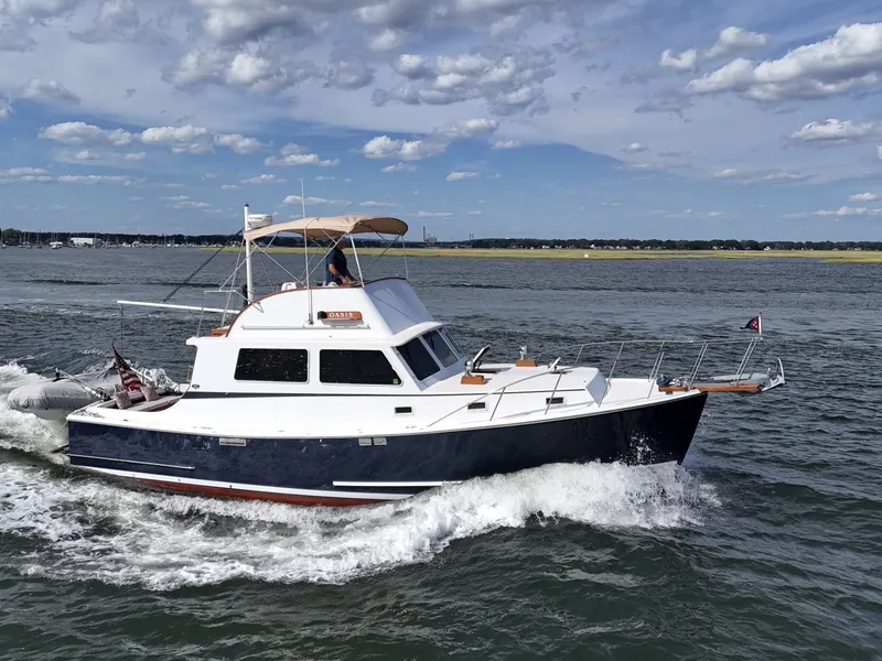 Slide: The Image of Wilbur Flybridge Cruiser 1987 - 7583199