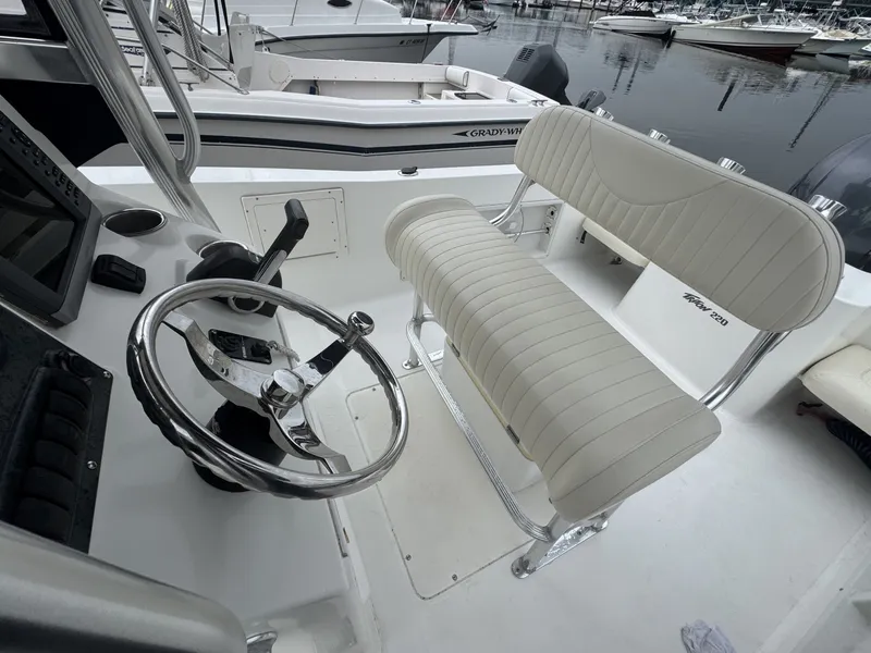 Slide: The Image of Sea Hunt Triton 220 2007 - 7587729