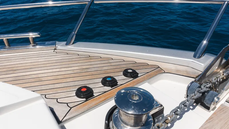 Slide: The Image of Azimut 60 2020 - 7583529