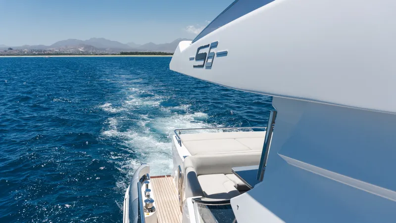 Slide: The Image of Azimut 60 2020 - 7583533