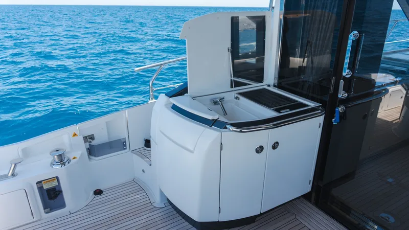 Slide: The Image of Azimut 60 2020 - 7583535