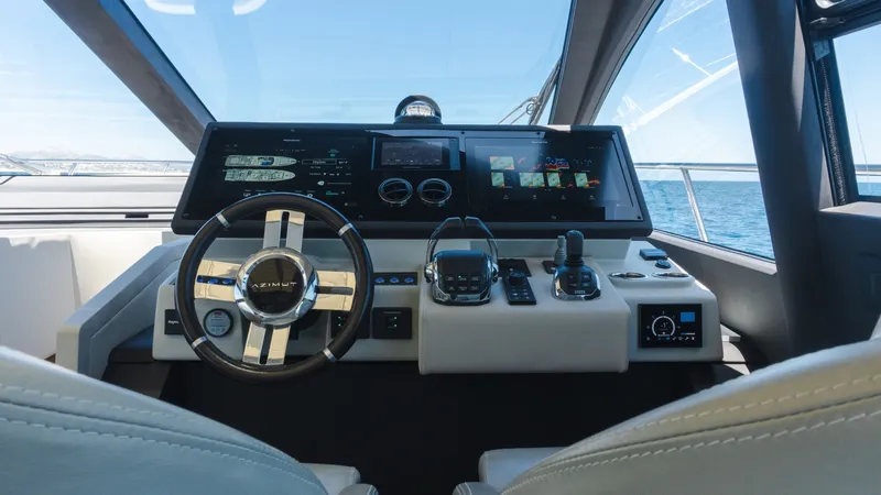 Slide: The Image of Azimut 60 2020 - 7583521
