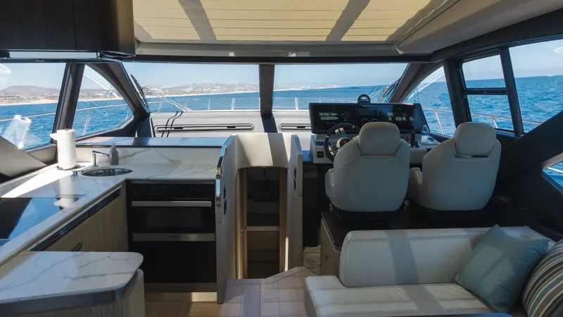 Slide: The Image of Azimut 60 2020 - 7583514