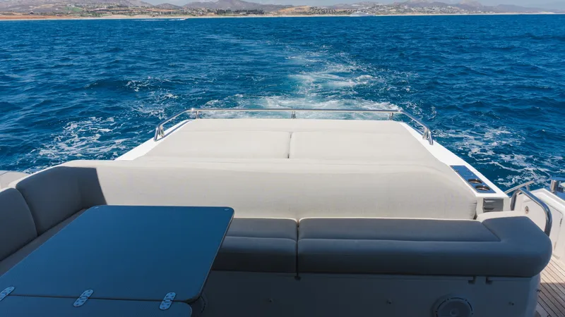 Slide: The Image of Azimut 60 2020 - 7583537