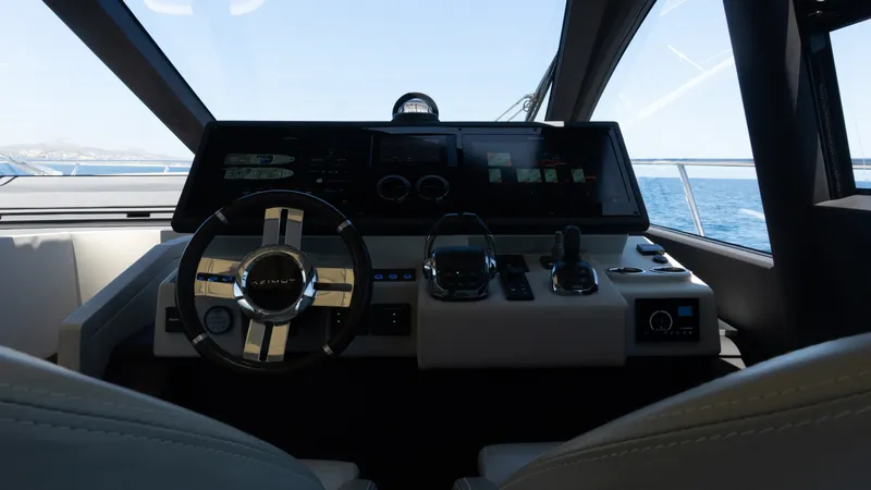 Slide: The Image of Azimut 60 2020 - 7583520